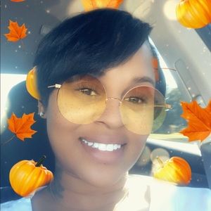 Meet your Posher, Brittney